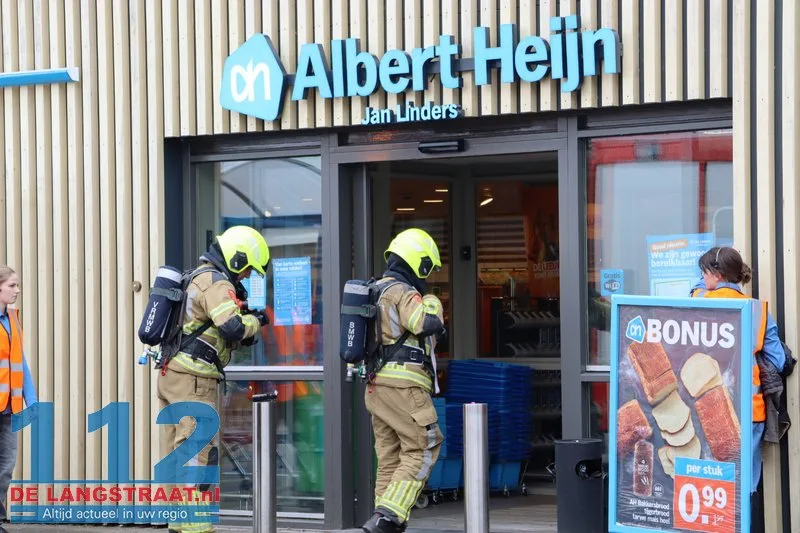 Medewerkers Albert Heijn Sprang-Capelle ruiken vreemde lucht en bellen de brandweer 3 Medewerkers Albert Heijn Sprang-Capelle ruiken vreemde lucht en bellen de brandweer 112 De Langstraat