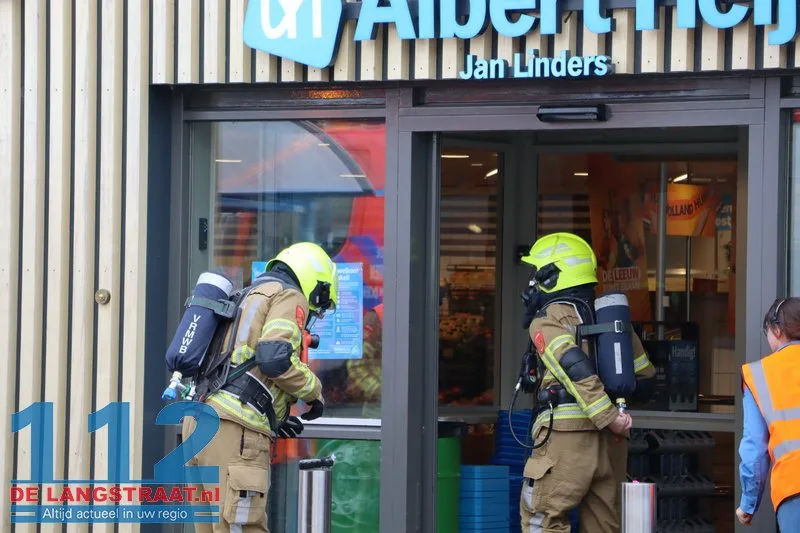 Medewerkers Albert Heijn Sprang-Capelle ruiken vreemde lucht en bellen de brandweer 4 Medewerkers Albert Heijn Sprang-Capelle ruiken vreemde lucht en bellen de brandweer 112 De Langstraat