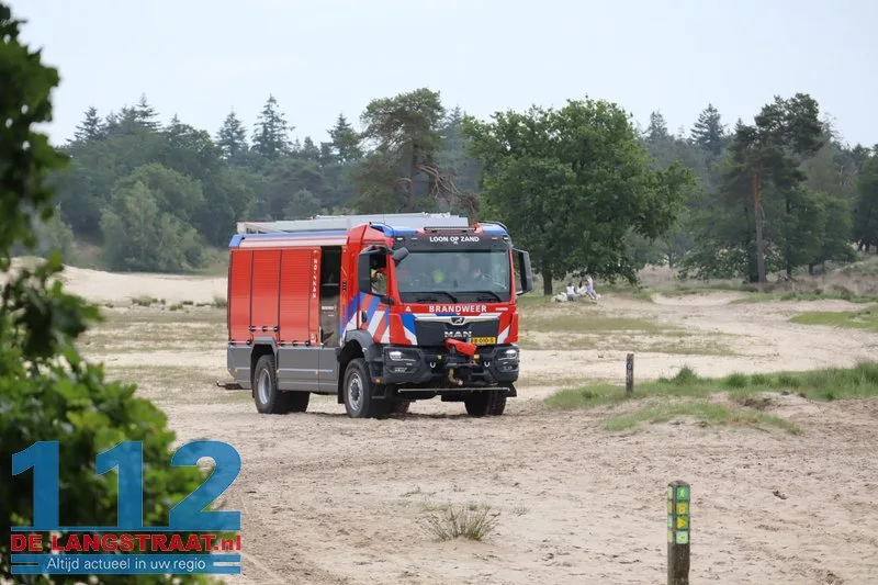 Man en vrouw ontdekken smeulend kampvuur in Loonse en Drunense Duinen en slaan alarm bij brandweer 112 De Langstraat