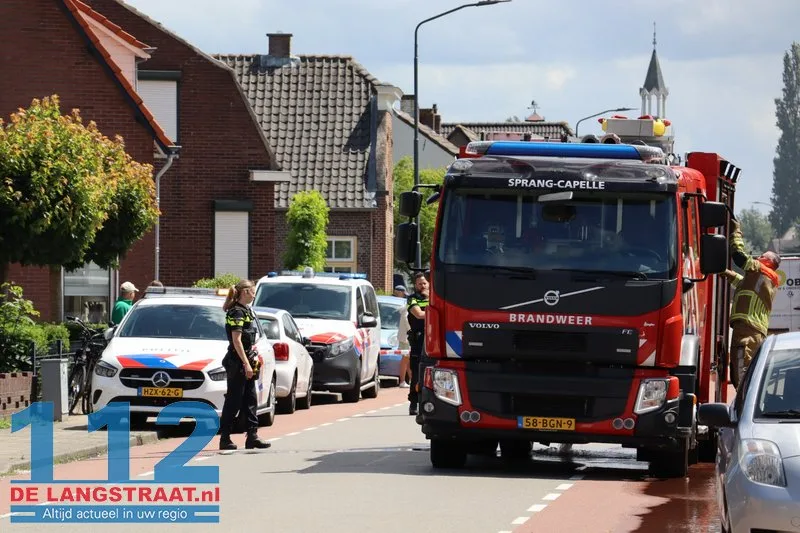Brand in schuurtje achter woning in Sprang-Capelle, mogelijk asbest vrijgekomen 112 De Langstraat
