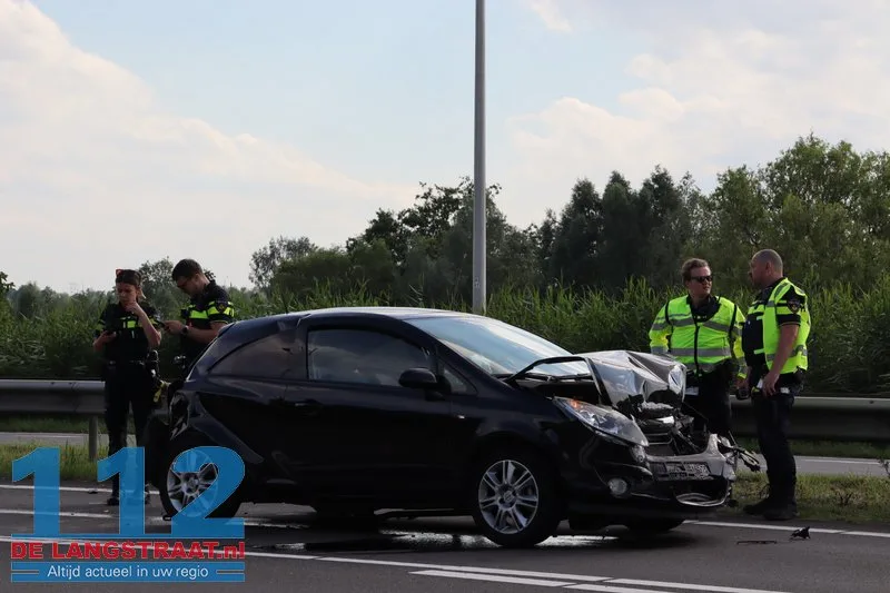 Kettingbotsing met drie voertuigen zorgt voor kilometerslange file op N261 bij Waalwijk 112 De Langstraat