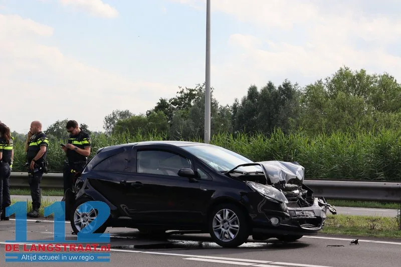 Kettingbotsing met drie voertuigen zorgt voor kilometerslange file op N261 bij Waalwijk 112 De Langstraat