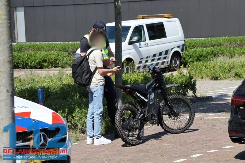 Grote politie- en belastingcontrole bij Piet Klerkx: Auto's in beslag genomen en aanhouding 112 De Langstraat