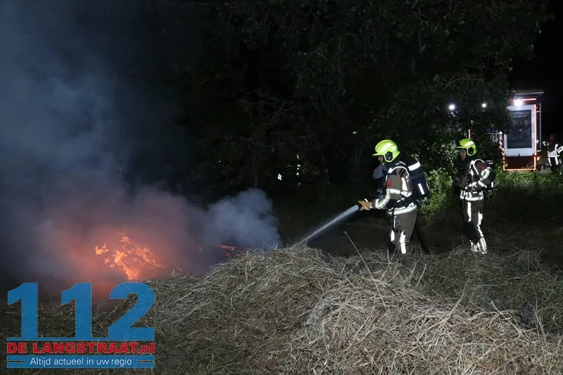 Tientallen meters vers gemaaid gras in brand Sprang-Capelle 112 De Langstraat