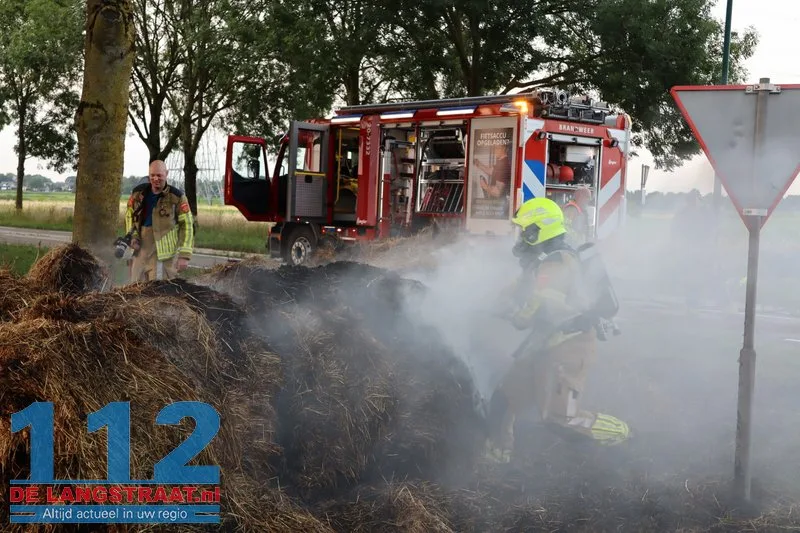 Hooibalen in brand Waspikse Weg 's-Gravenmoer 112 De Langstraat