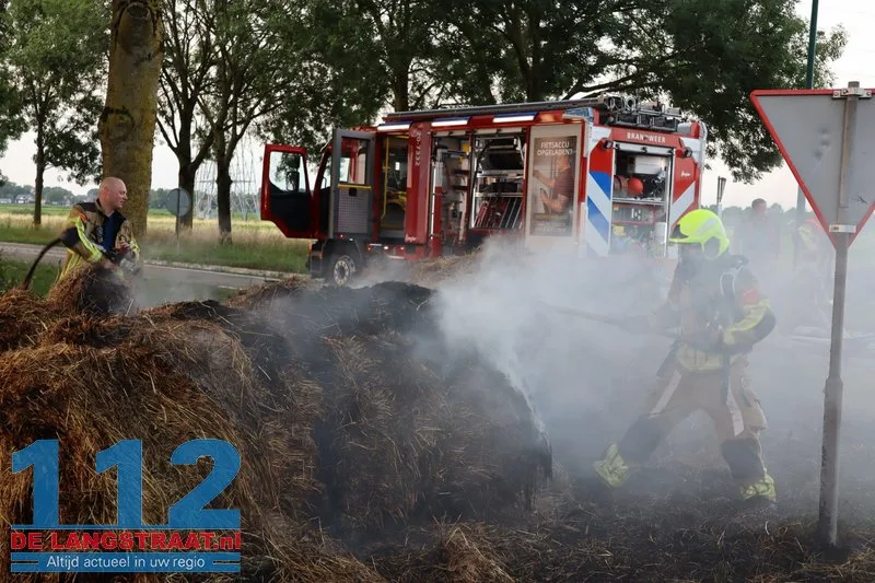 Hooibalen in brand Waspikse Weg 's-Gravenmoer 112 De Langstraat