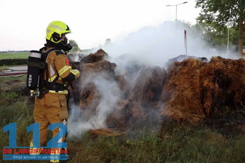 Hooibalen in brand Waspikse Weg 's-Gravenmoer 112 De Langstraat