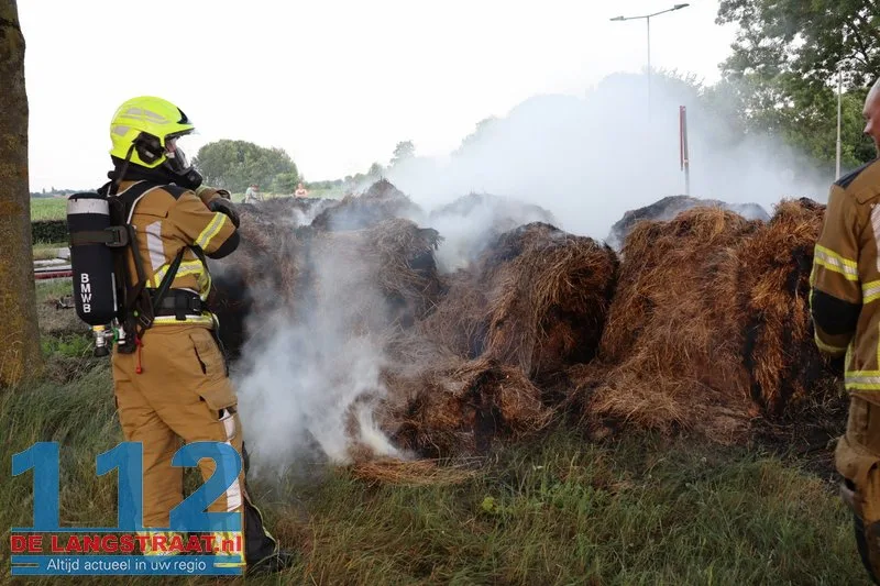 Hooibalen in brand Waspikse Weg 's-Gravenmoer 112 De Langstraat