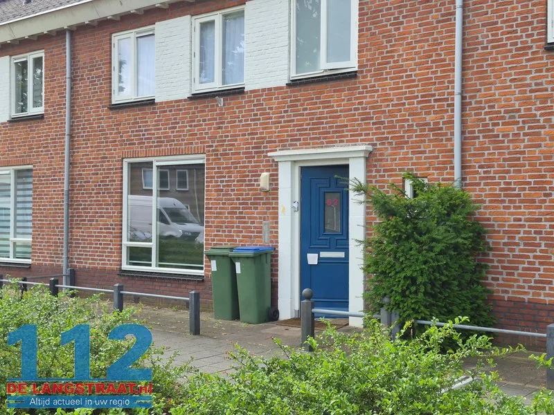 Hennepkwekerij aangetroffen in huis in Kaatsheuvel, vermoedelijk ook illegaal stroom afgetapt 4 Hennepkwekerij aangetroffen in huis in Kaatsheuvel, vermoedelijk ook illegaal stroom afgetapt 112 De Langstraat
