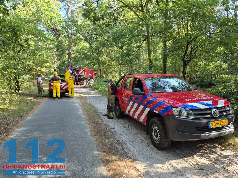 Brand uitgebroken in de Loonse en Drunense Duinen, gebied moeilijk te bereiken door smalle paden 112 De Langstraat