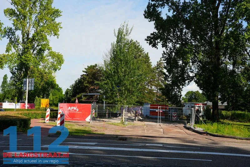 Bedrijfsterrein onder water na mislukte grondwaterpomp aan Taxiandriaweg Waalwijk 112 De Langstraat