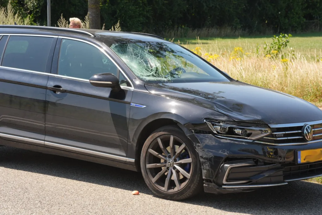 Scooterrijdster raakt gewond bij botsing met auto in Kaatsheuvel 112 De Langstraat
