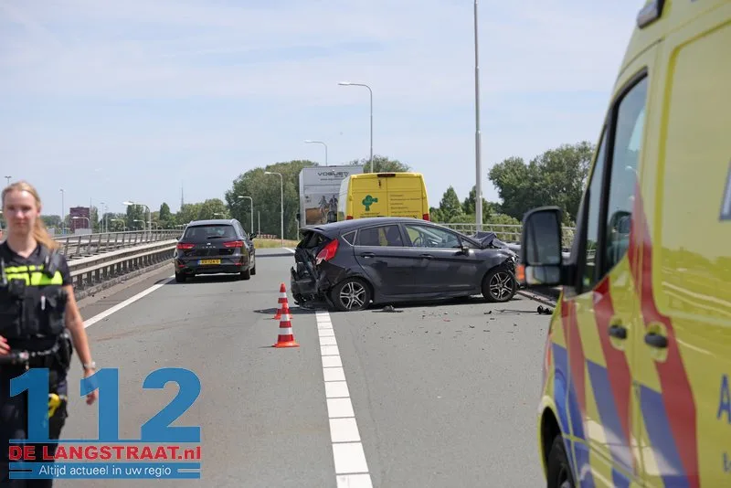 Kettingbotsing met drie voertuigen op A59 zorgt voor flinke file vanaf Kaatsheuvel 112 De Langstraat