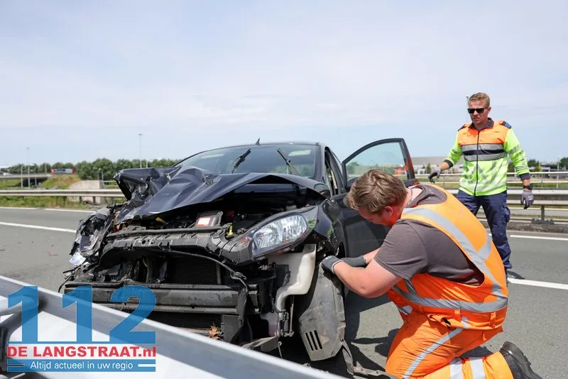 Kettingbotsing met drie voertuigen op A59 zorgt voor flinke file vanaf Kaatsheuvel 112 De Langstraat