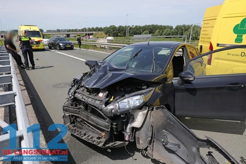 Kettingbotsing met drie voertuigen op A59 zorgt voor flinke file vanaf Kaatsheuvel 112 De Langstraat