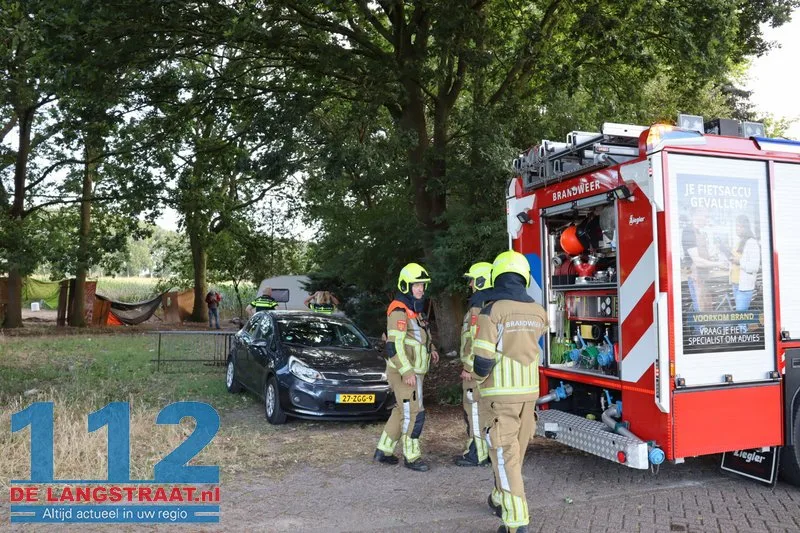 Voor derde keer brandmelding bij gekraakte boerderij Waspik 2 Voor derde keer brandmelding bij gekraakte boerderij Waspik 112 De Langstraat
