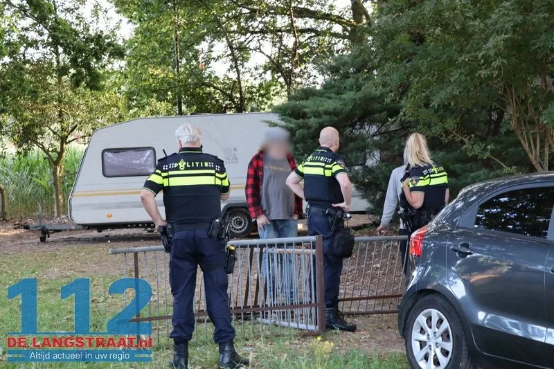 Voor derde keer brandmelding bij gekraakte boerderij Waspik 4 Voor derde keer brandmelding bij gekraakte boerderij Waspik 112 De Langstraat