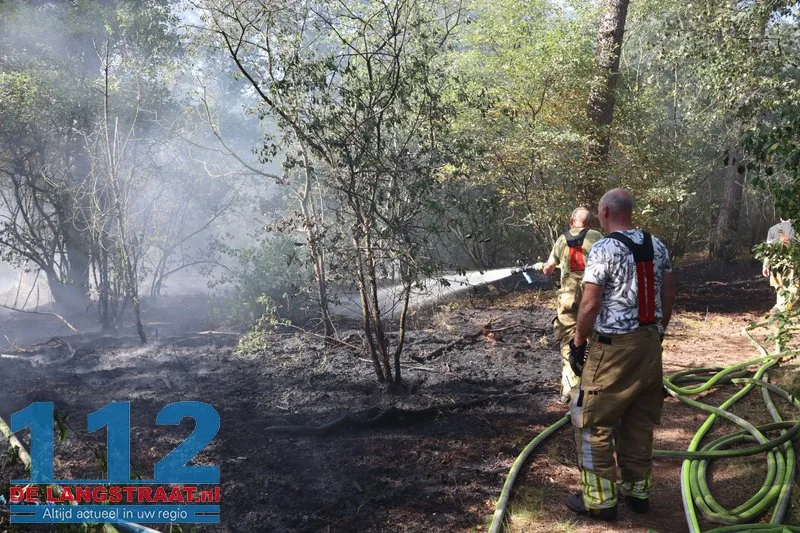 Brand uitgebroken in de Loonse en Drunense Duinen, gebied moeilijk te bereiken door smalle paden 112 De Langstraat
