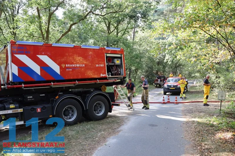 Brand uitgebroken in de Loonse en Drunense Duinen, gebied moeilijk te bereiken door smalle paden 112 De Langstraat