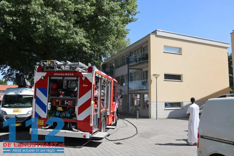 Keukenbrand in flat Van Wielesteinstraat Waalwijk: woningen ontruimd door hevige rookontwikkeling 112 De Langstraat