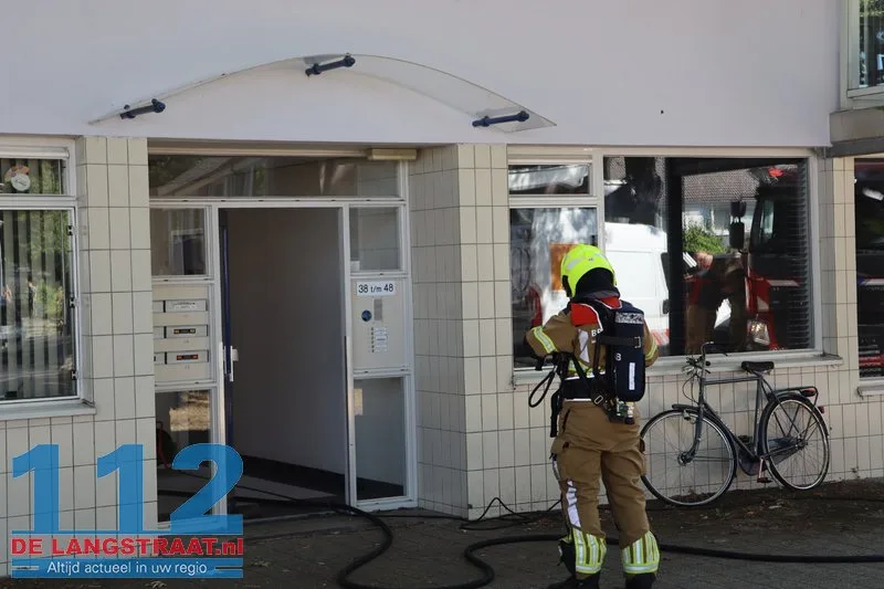 Keukenbrand in flat Van Wielesteinstraat Waalwijk: woningen ontruimd door hevige rookontwikkeling 112 De Langstraat