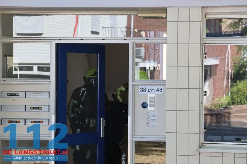 Keukenbrand in flat Van Wielesteinstraat Waalwijk: woningen ontruimd door hevige rookontwikkeling 112 De Langstraat