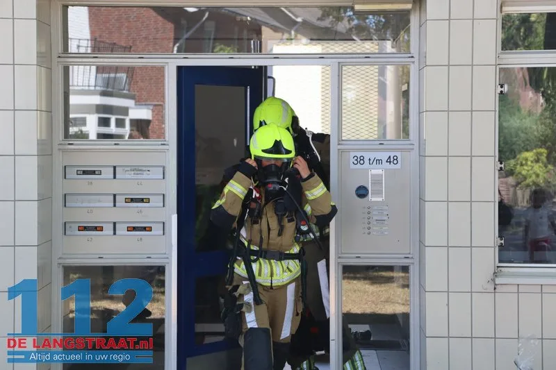 Keukenbrand in flat Van Wielesteinstraat Waalwijk: woningen ontruimd door hevige rookontwikkeling 112 De Langstraat