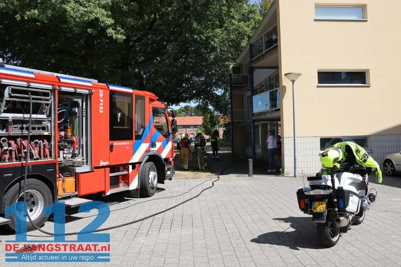 Keukenbrand in flat Van Wielesteinstraat Waalwijk: woningen ontruimd door hevige rookontwikkeling 112 De Langstraat