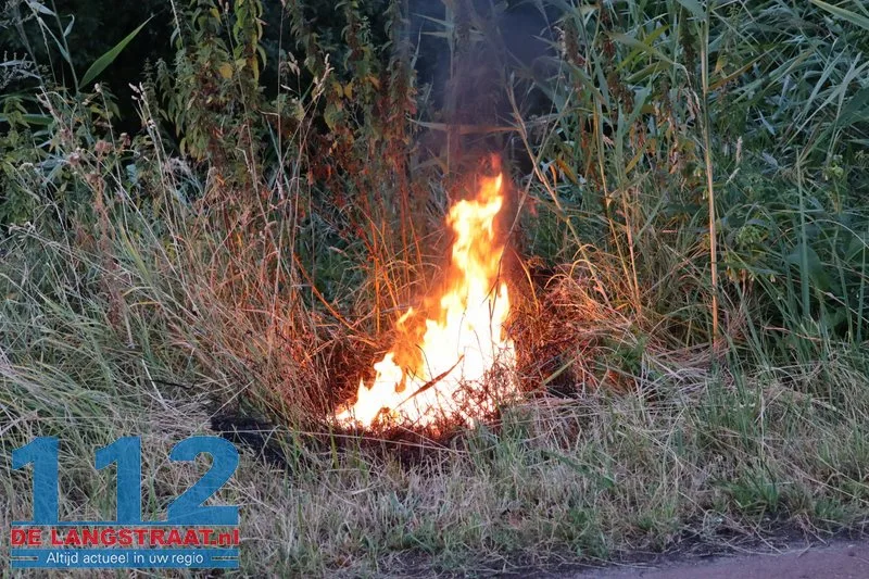 Weer buitenbrand nabij fietsbrug Gaardpad Waalwijk 112 De Langstraat