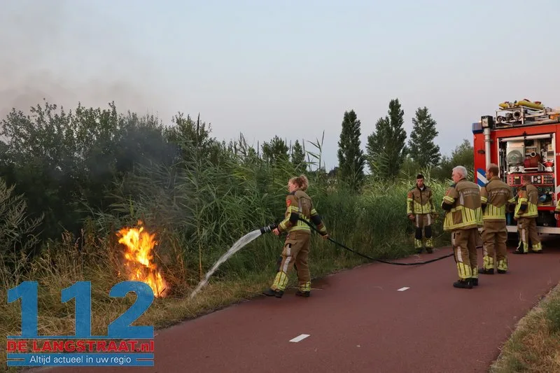 Weer buitenbrand nabij fietsbrug Gaardpad Waalwijk 112 De Langstraat