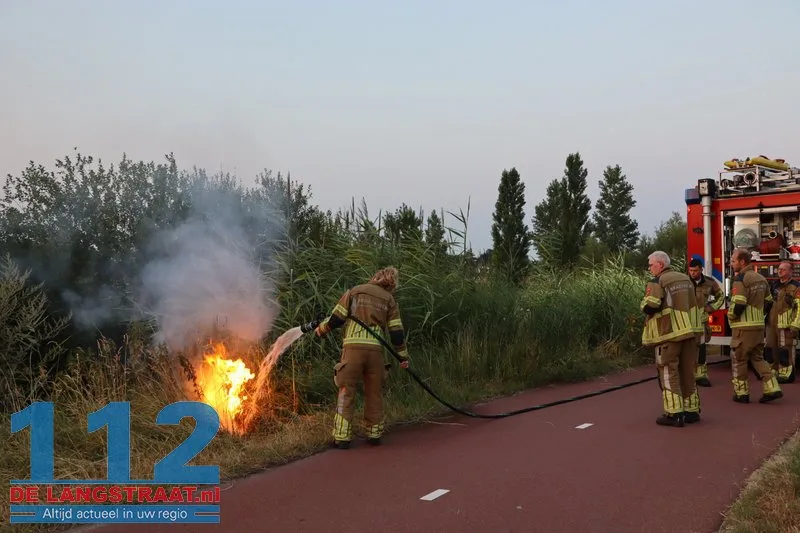 Weer buitenbrand nabij fietsbrug Gaardpad Waalwijk 112 De Langstraat