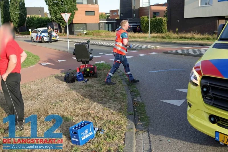 Bestuurder scootmobiel raakt gewond bij botsing met auto in Waalwijk 112 De Langstraat