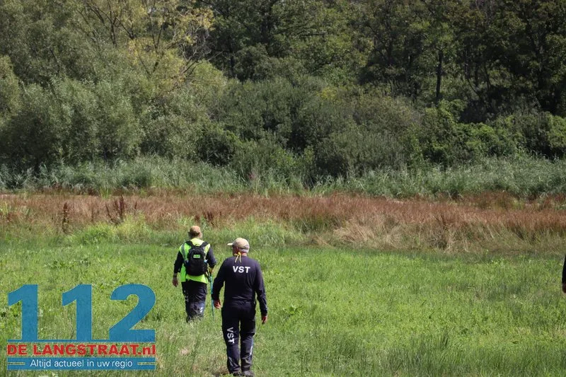 Veteranen Search Team zoekt in weilanden bij Waspik naar 78-jarige man 112 De Langstraat