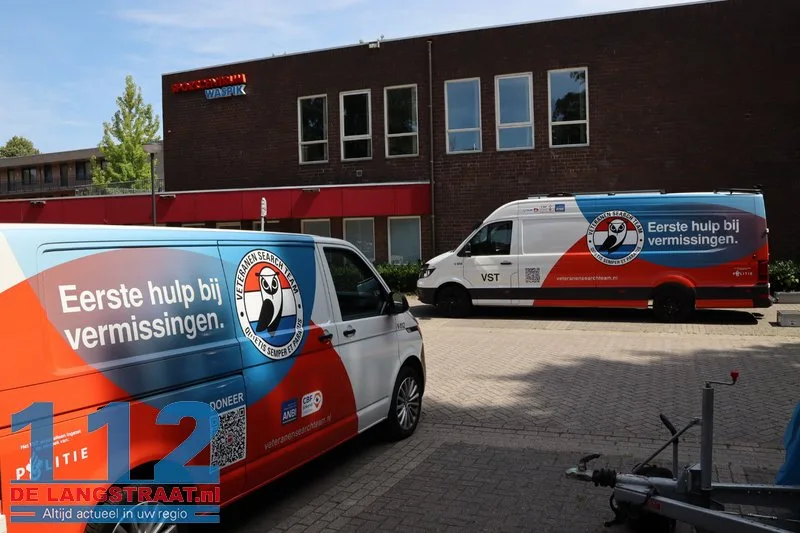 Veteranen Search Team zoekt in weilanden bij Waspik naar 78-jarige man 112 De Langstraat