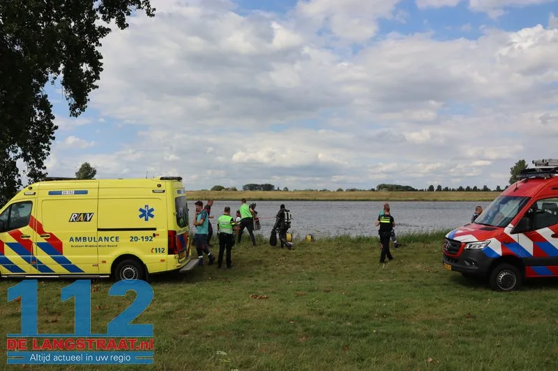Zoektocht naar vermiste man in rivier bij Waspik: mogelijk ging hij zwemmen nadat de brandstof van de boot op was 112 De Langstraat