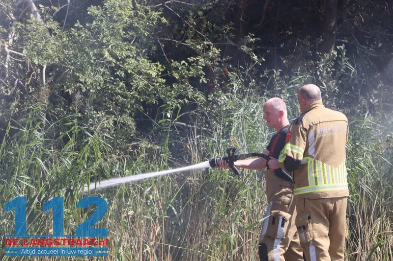 Snelle inzet van brandweer voorkomt grote bosbrand aan Mannenbeemdweg Waalwijk 112 De Langstraat