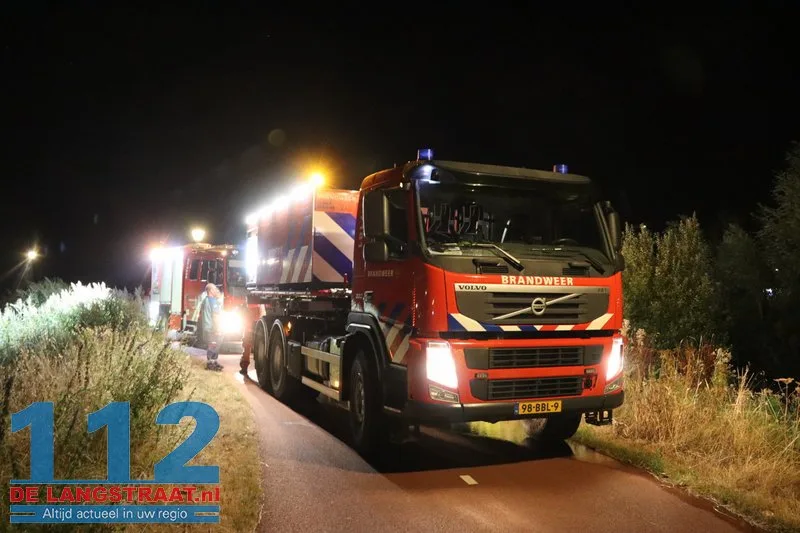 Metershoge vlammen bij bermbranden langs Gaardpad: Politie gaat uit van brandstichting 112 De Langstraat