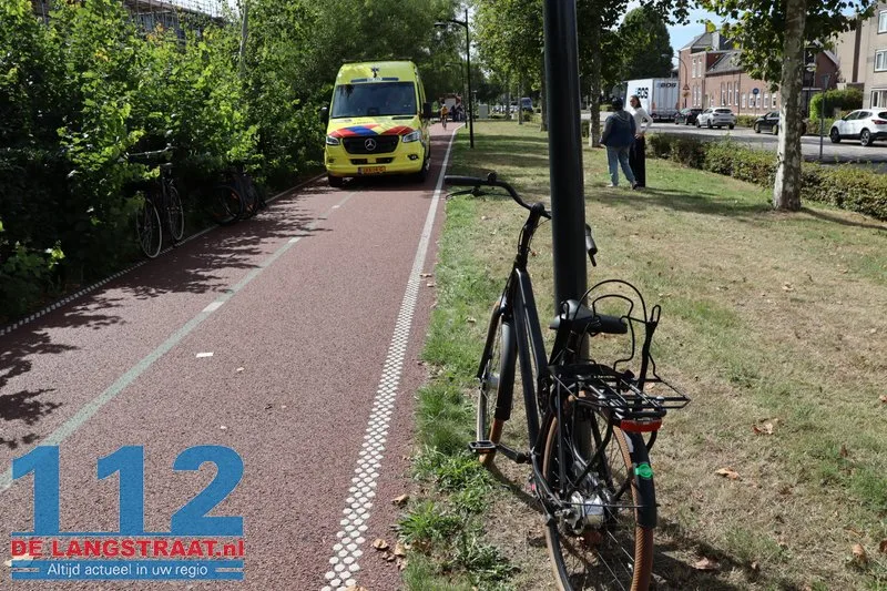 Brandweer bevrijdt jongen met hydraulische spreider na fietsongeval Halve Zolenpad 112 De Langstraat