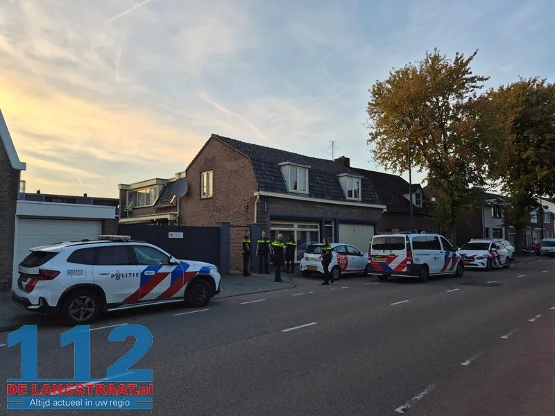 Meerdere politie-eenheden bij woning aan Marktstraat in Kaatsheuvel 112 De Langstraat