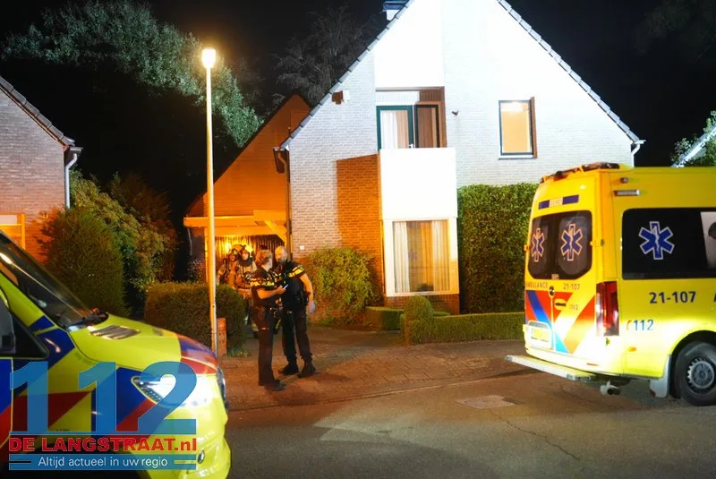 Drie mensen ernstig gewond na onwelwording in woning Drunen 112 De Langstraat