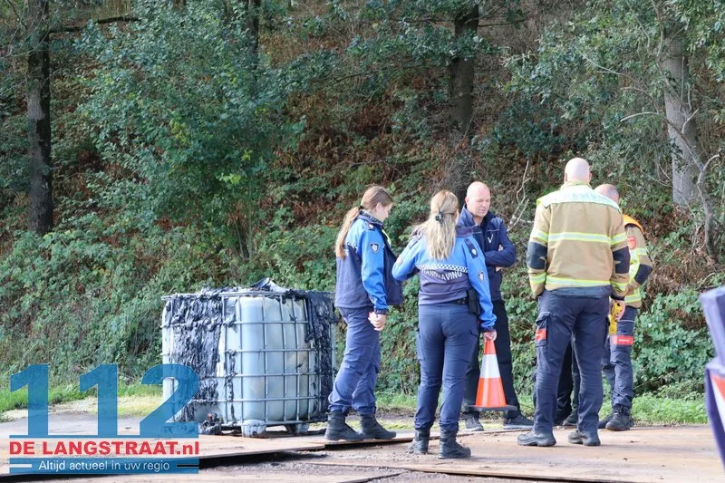 IBC met bitumen aangetroffen langs Veldstraat in Kaatsheuvel 112 De Langstraat