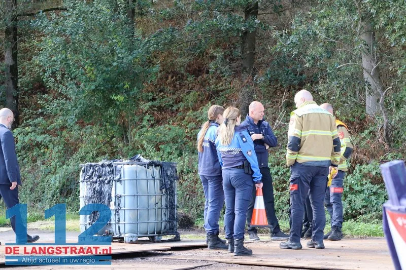 IBC met bitumen aangetroffen langs Veldstraat in Kaatsheuvel 112 De Langstraat