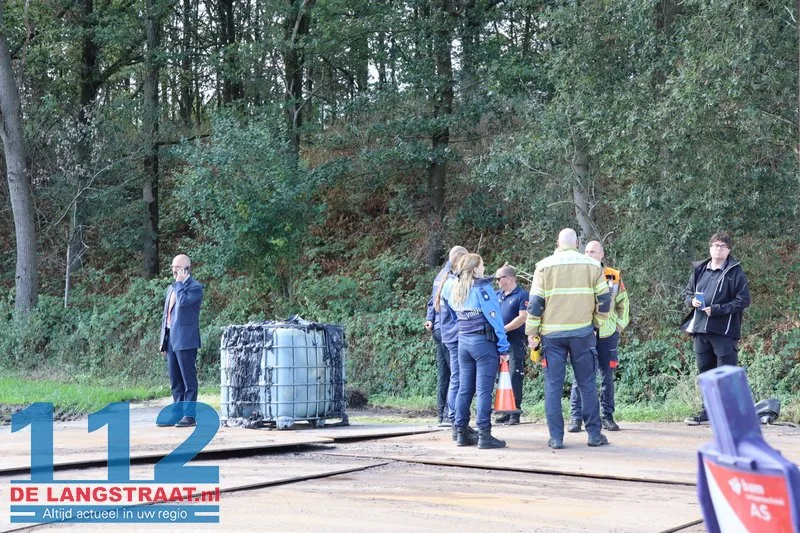 IBC met bitumen aangetroffen langs Veldstraat in Kaatsheuvel 112 De Langstraat