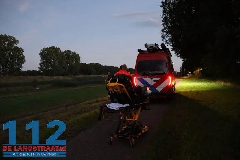 Grote zoekactie bij Westelijke Niedijk na vondst achtergelaten tas langs de sloot Waalwijk 112 De Langstraat