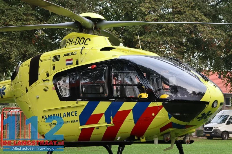 Traumahelikopter landt op Prins Mauritsplein Kaatsheuvel 112 De Langstraat