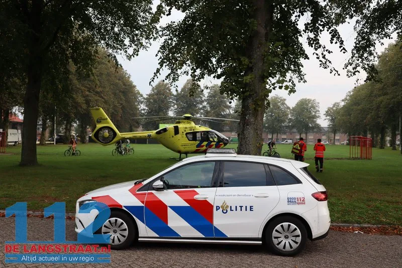 Traumahelikopter landt op Prins Mauritsplein Kaatsheuvel 112 De Langstraat