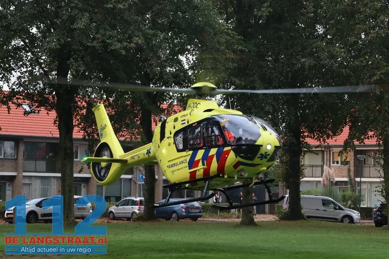 Traumahelikopter landt op Prins Mauritsplein Kaatsheuvel 112 De Langstraat