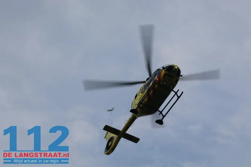 Traumahelikopter landt op Prins Mauritsplein Kaatsheuvel 112 De Langstraat