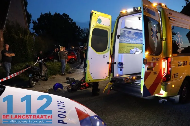 Scooterrijder zwaargewond bij botsing met auto in Sprang-Capelle 112 De Langstraat