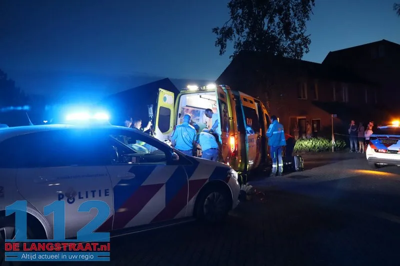 Scooterrijder zwaargewond bij botsing met auto in Sprang-Capelle 112 De Langstraat